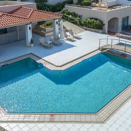 Castello Village Hotel Sissi