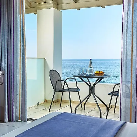 Castello Village Hotel 4*